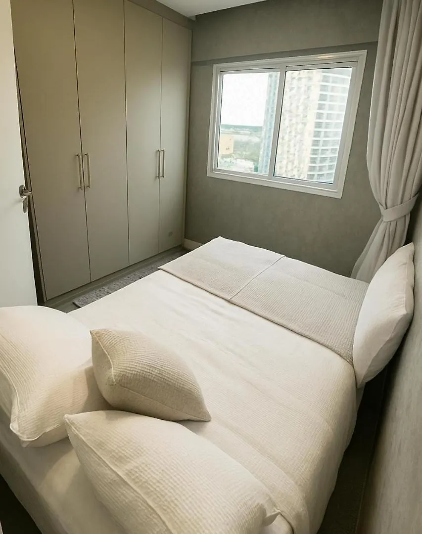Apartamento Com Varanda Gourmet A 400 M Meia Praia Итапема 0*,